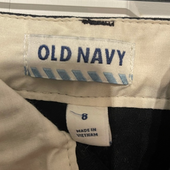 Old Navy boys shorts - size 8 - Picture 3 of 3